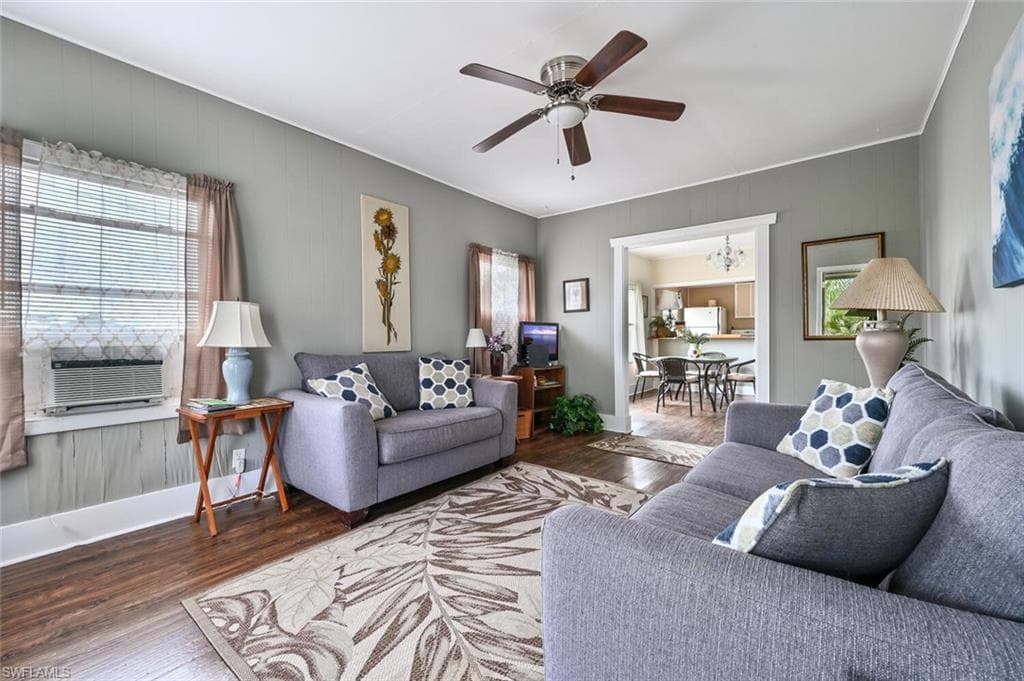 507 Buckner AVE N EVERGLADES CITY, FL 34139