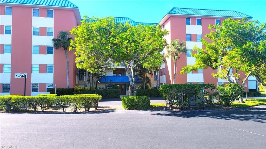 200 Pebble Beach BLVD D-102 NAPLES, FL 34113