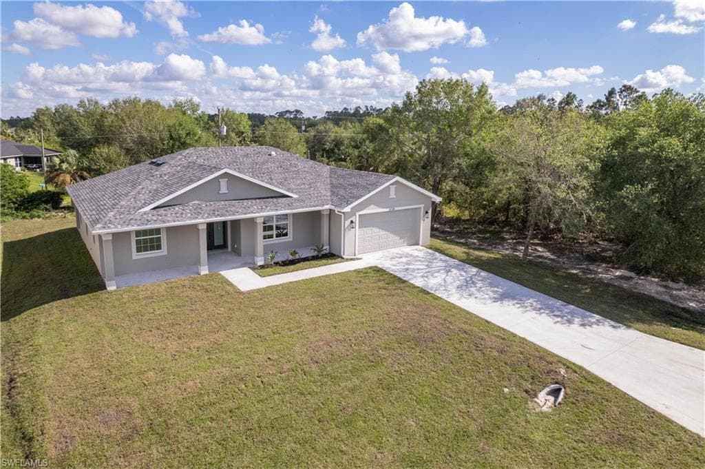 6134 Higgins AVE FORT MYERS, FL 33905
