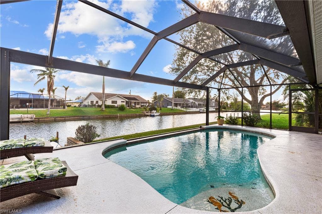 609 SE 19th CT CAPE CORAL, FL 33990