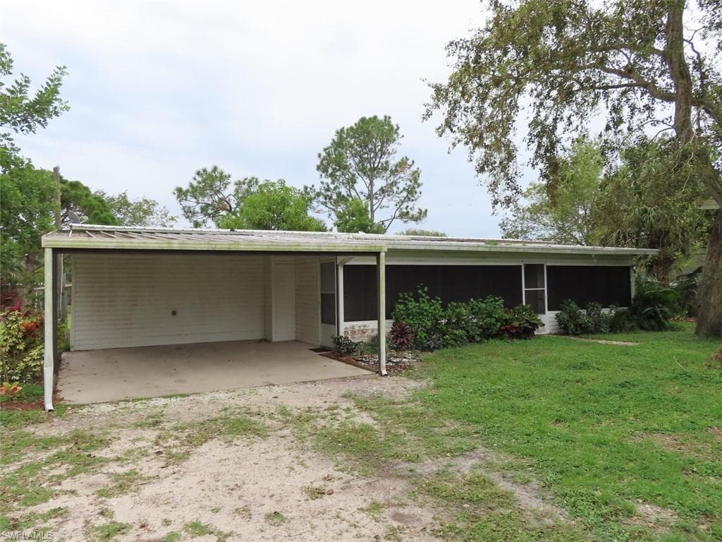 1166 Alligator RD MOORE HAVEN, FL 33471