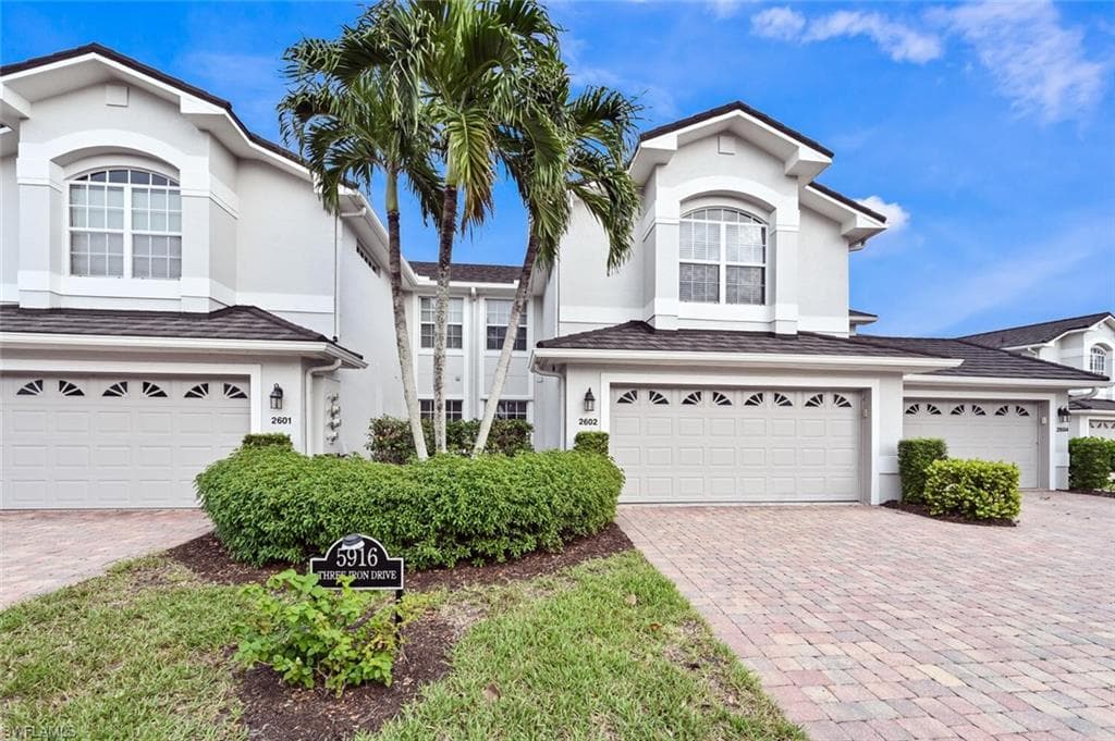 5916 Three Iron DR 2602 NAPLES, FL 34110