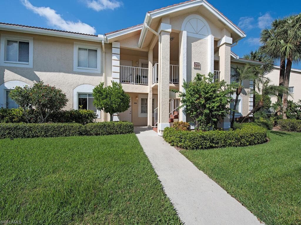 7800 Emerald CIR B-103 NAPLES, FL 34109