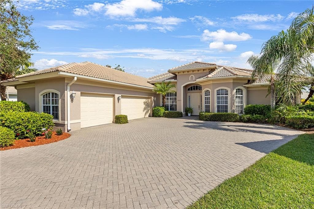 5100 Post Oak LN NAPLES, FL 34105