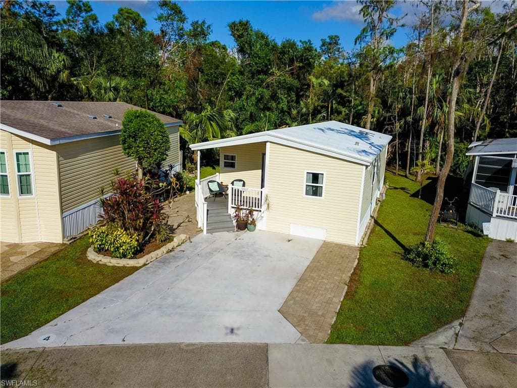 10807 Short Tailed Hawk CIR 4 ESTERO, FL 33928