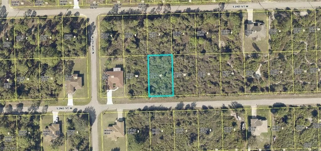 3220 52nd ST W LEHIGH ACRES, FL 33971