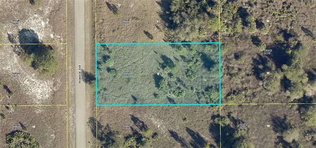 1908 Monroe AVE LEHIGH ACRES, FL 33972