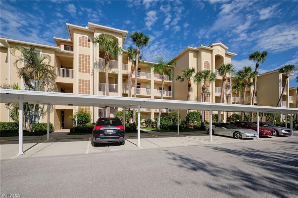 8600 Cedar Hammock CIR 1314 NAPLES, FL 34112
