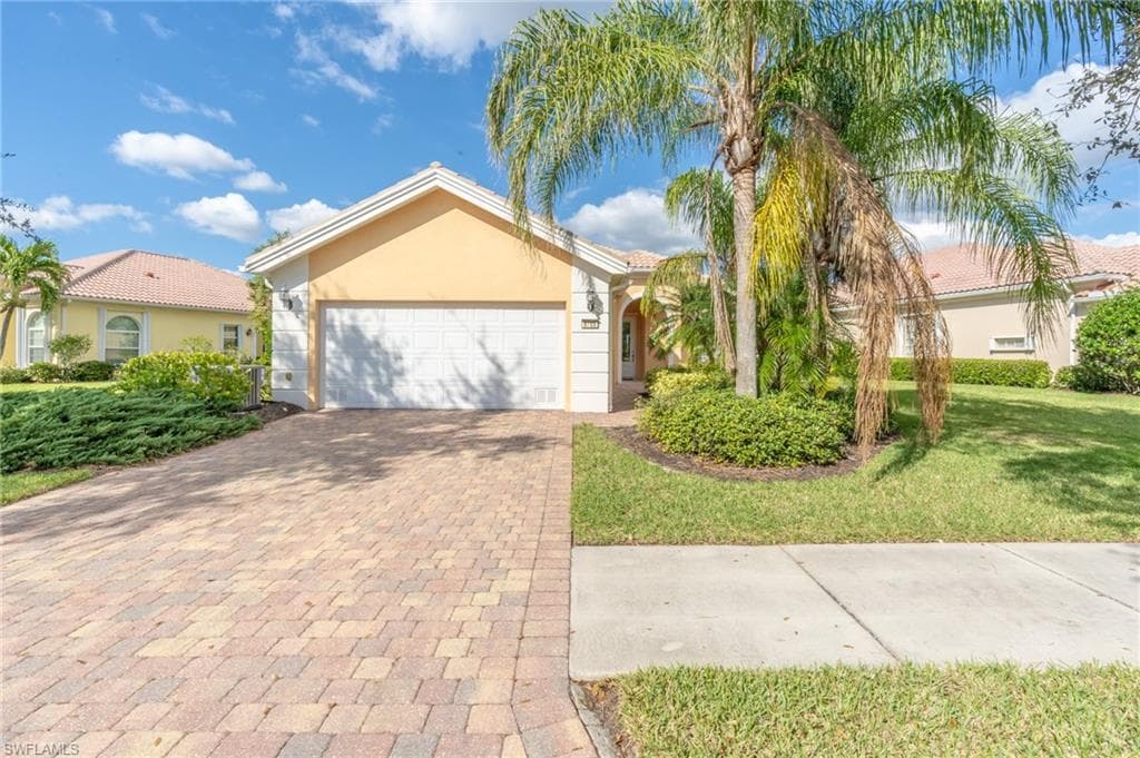 8705 Ferrara CT NAPLES, FL 34114