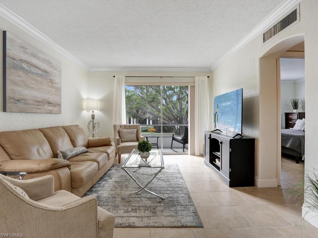 72 7th ST S 206 NAPLES, FL 34102