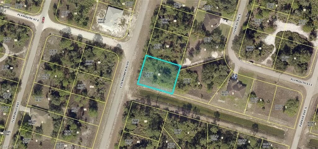 557 Eisenhower BLVD LEHIGH ACRES, FL 33974