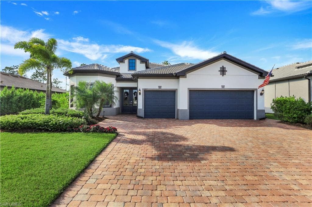 6871 Cocoplum ST NAPLES, FL 34114