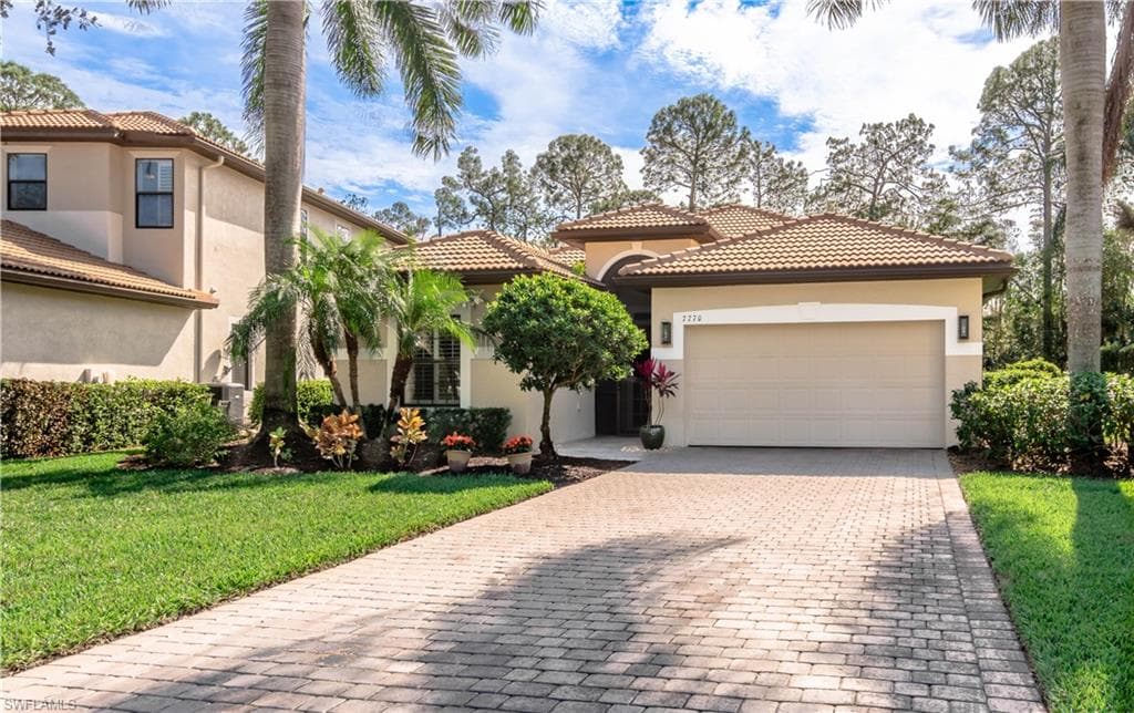 7770 Bucks Run DR NAPLES, FL 34120