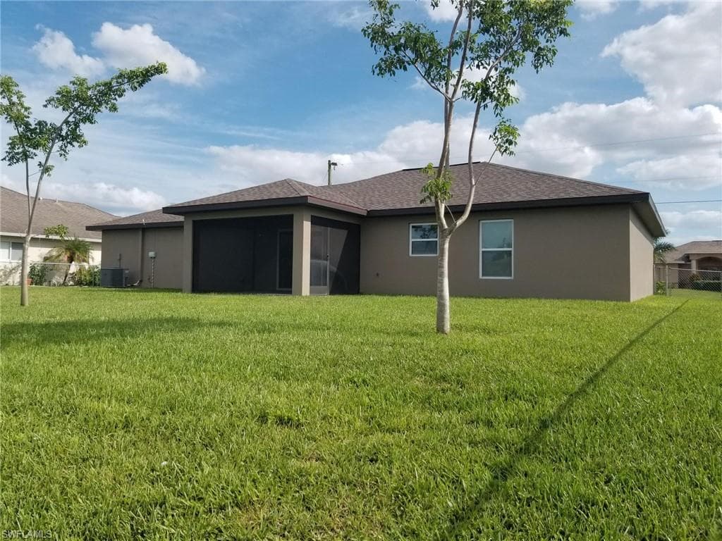 2215 SE 5 TER CAPE CORAL, FL 33990