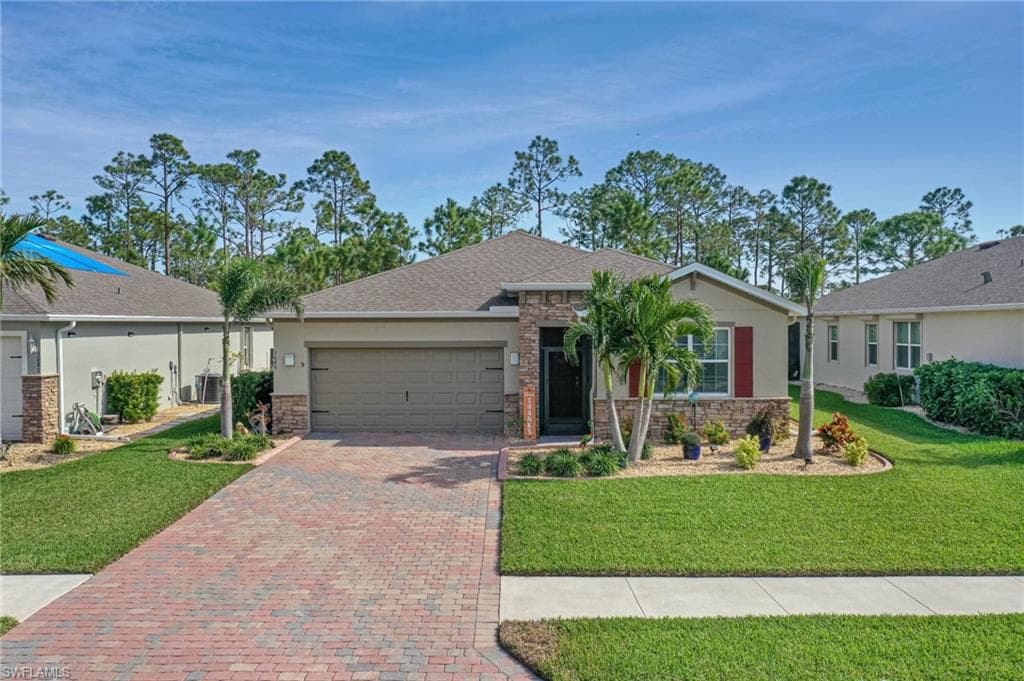 3089 Amadora CIR CAPE CORAL, FL 33909