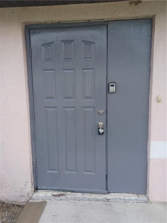 1713 NE 7th PL 1713 CAPE CORAL, FL 33909