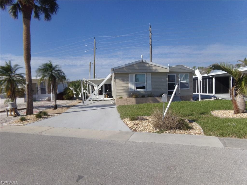 11140 Bayside LN FORT MYERS BEACH, FL 33931