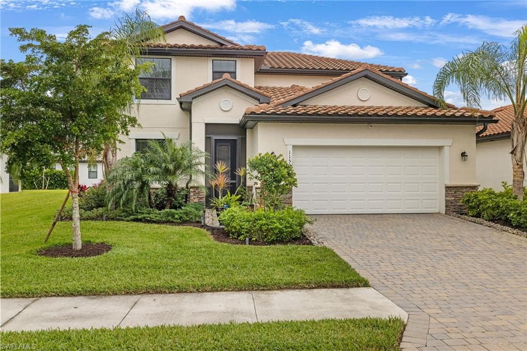 11597 Onyx CIR FORT MYERS, FL 33913