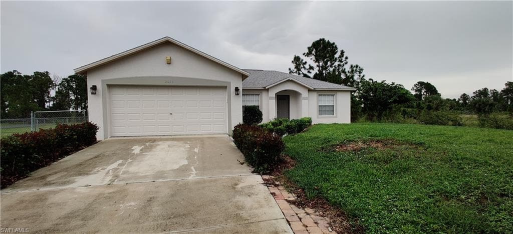 2535 41st AVE NE NAPLES, FL 34120