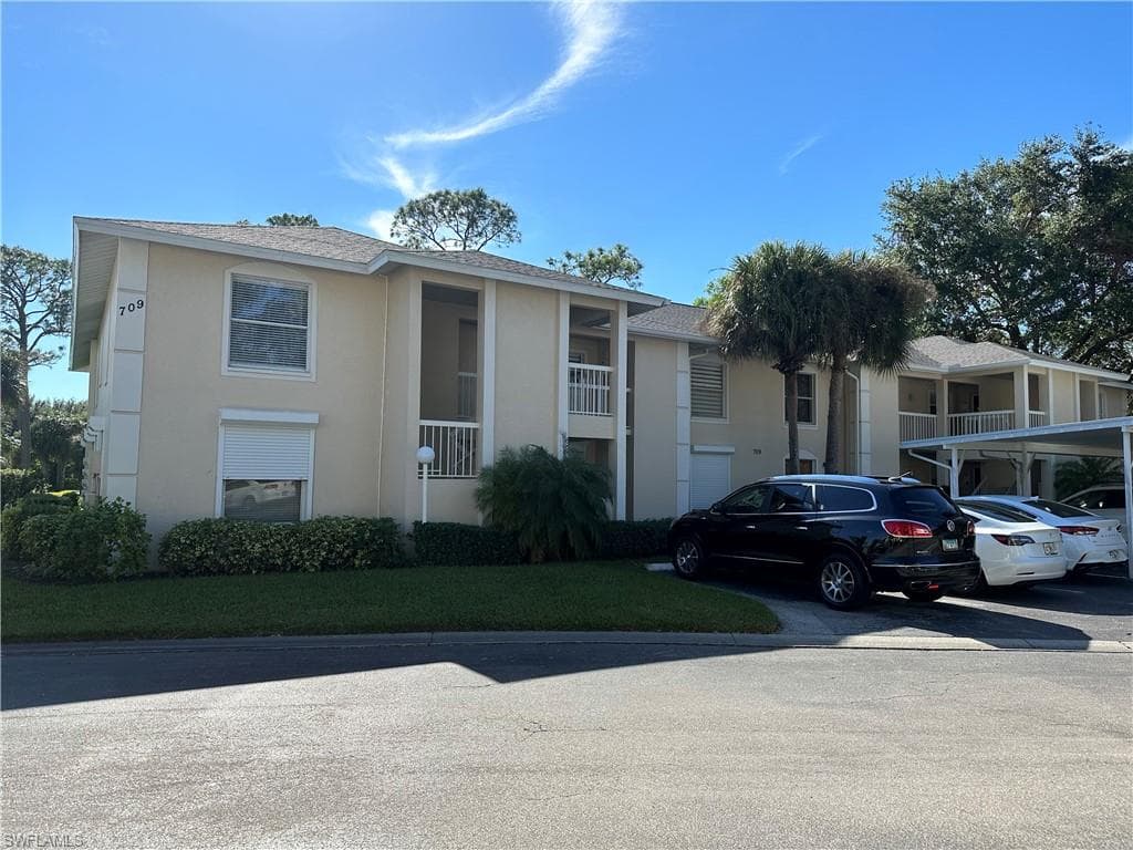 709 Landover CIR 202 NAPLES, FL 34104