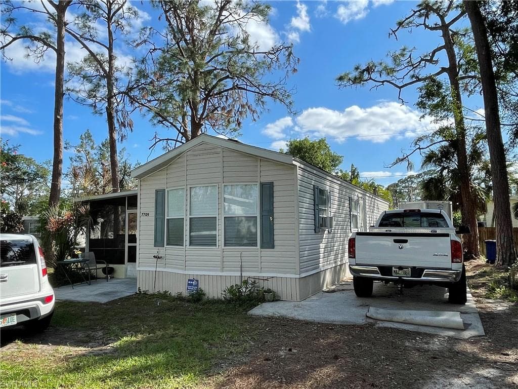 7709 Ebson DR NORTH FORT MYERS, FL 33917