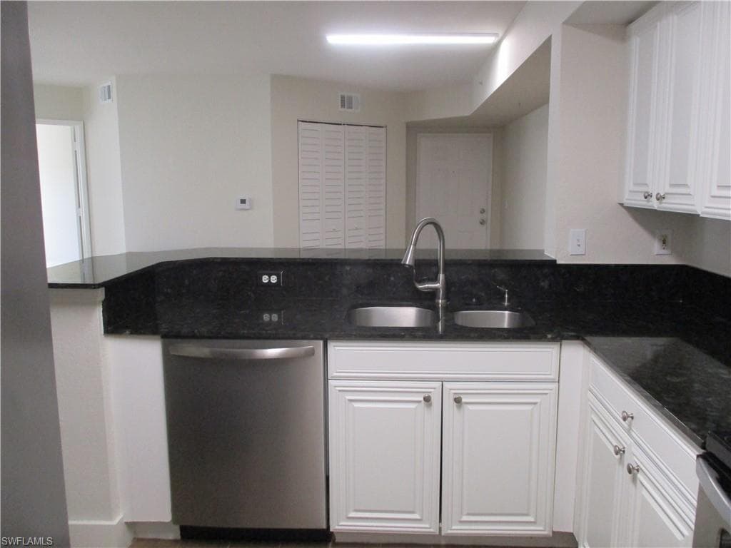 8215 Ibis Club DR 104 NAPLES, FL 34104