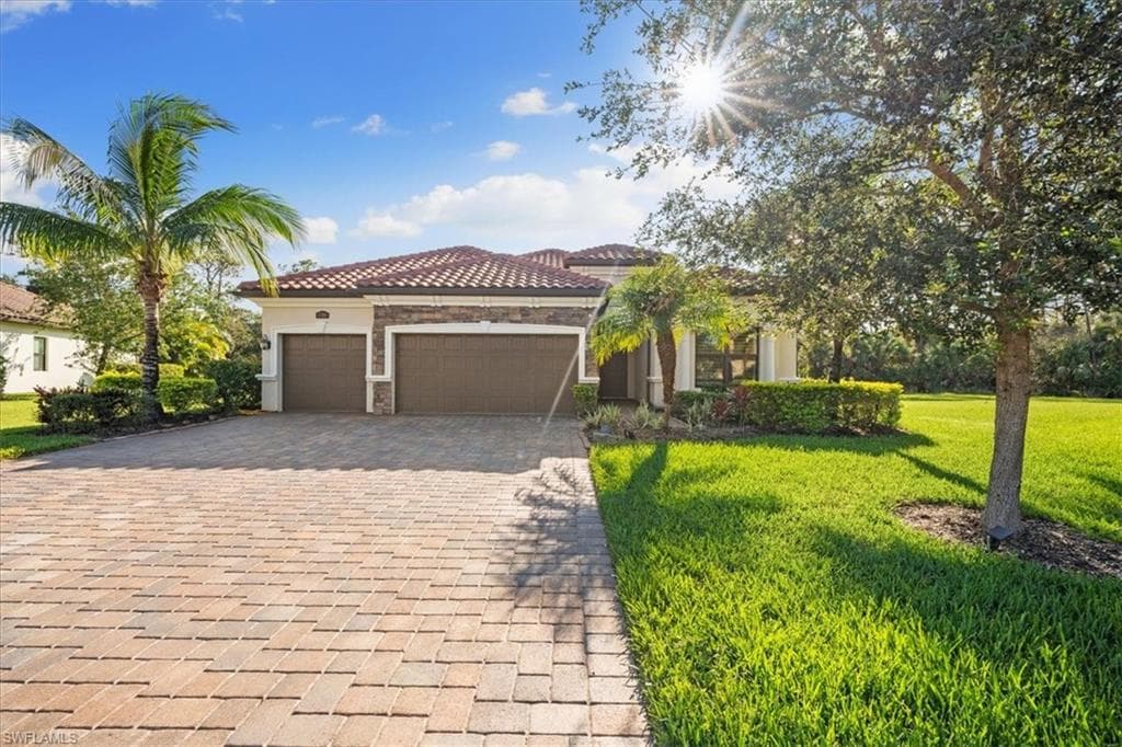 9391 Vercelli CT NAPLES, FL 34113
