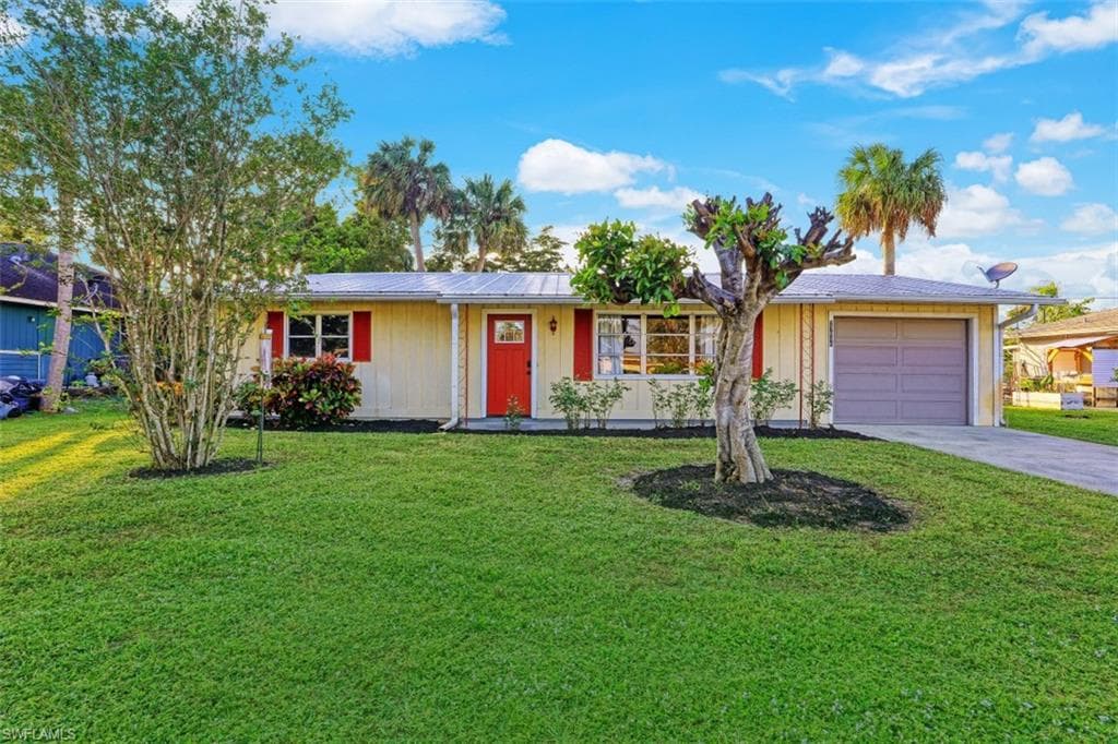 27936 Lance DR BONITA SPRINGS, FL 34135