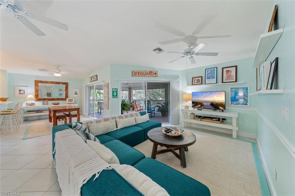 1100 Diamond CIR 1104 NAPLES, FL 34110