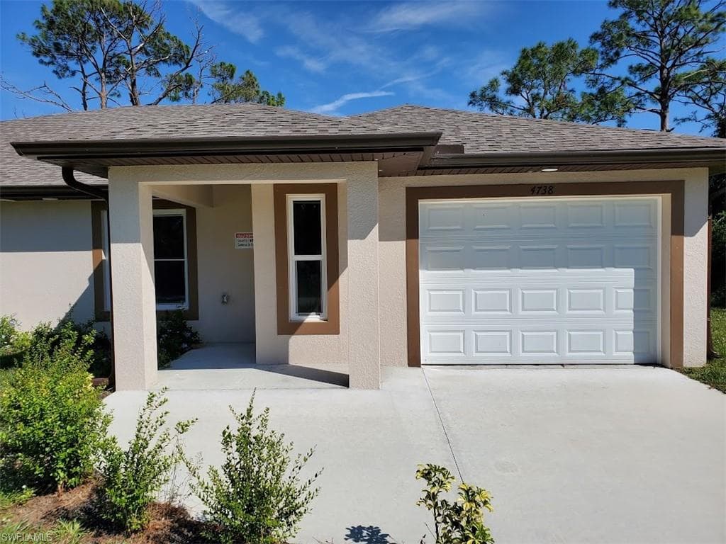 4738 13TH ST SW LEHIGH ACRES, FL 33973