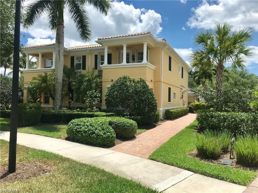 7201 Bellini WAY NAPLES, FL 34114