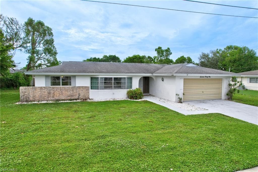 1641 Mansville TER NORTH FORT MYERS, FL 33903