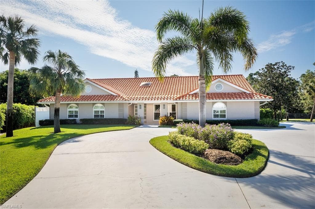 1821 Imperial Golf Course BLVD NAPLES, FL 34110