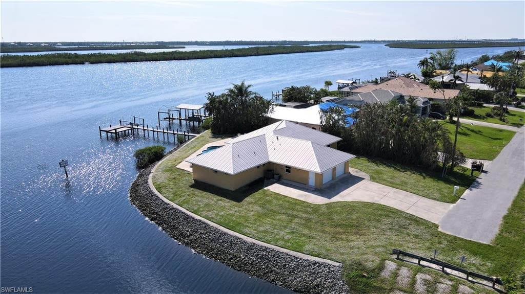3600 Peace River DR PUNTA GORDA, FL 33983