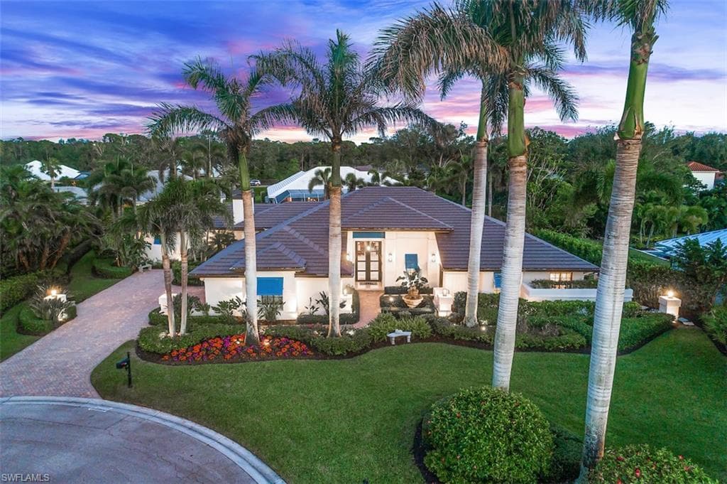 711 Hollybriar LN NAPLES, FL 34108