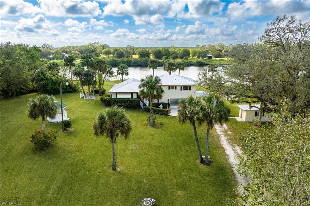 4263 County Road 78 LABELLE, FL 33935