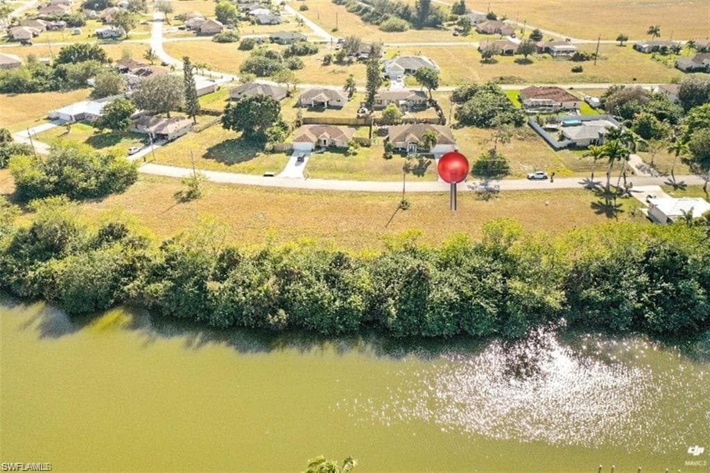 2117 NE 20th LN CAPE CORAL, FL 33909