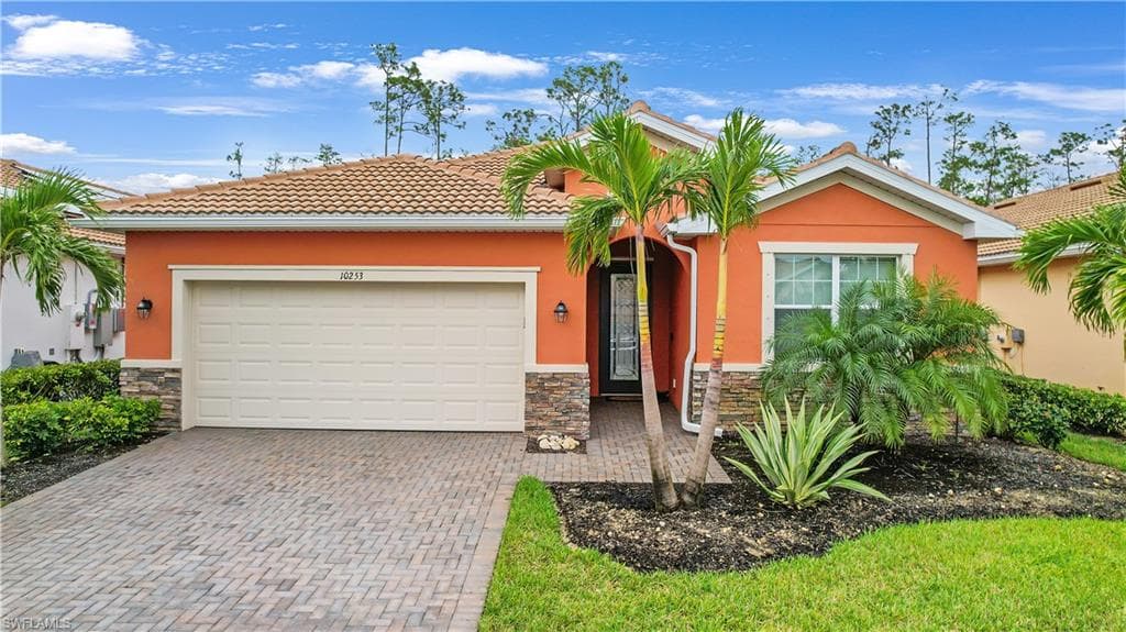 10253 Livorno DR FORT MYERS, FL 33913