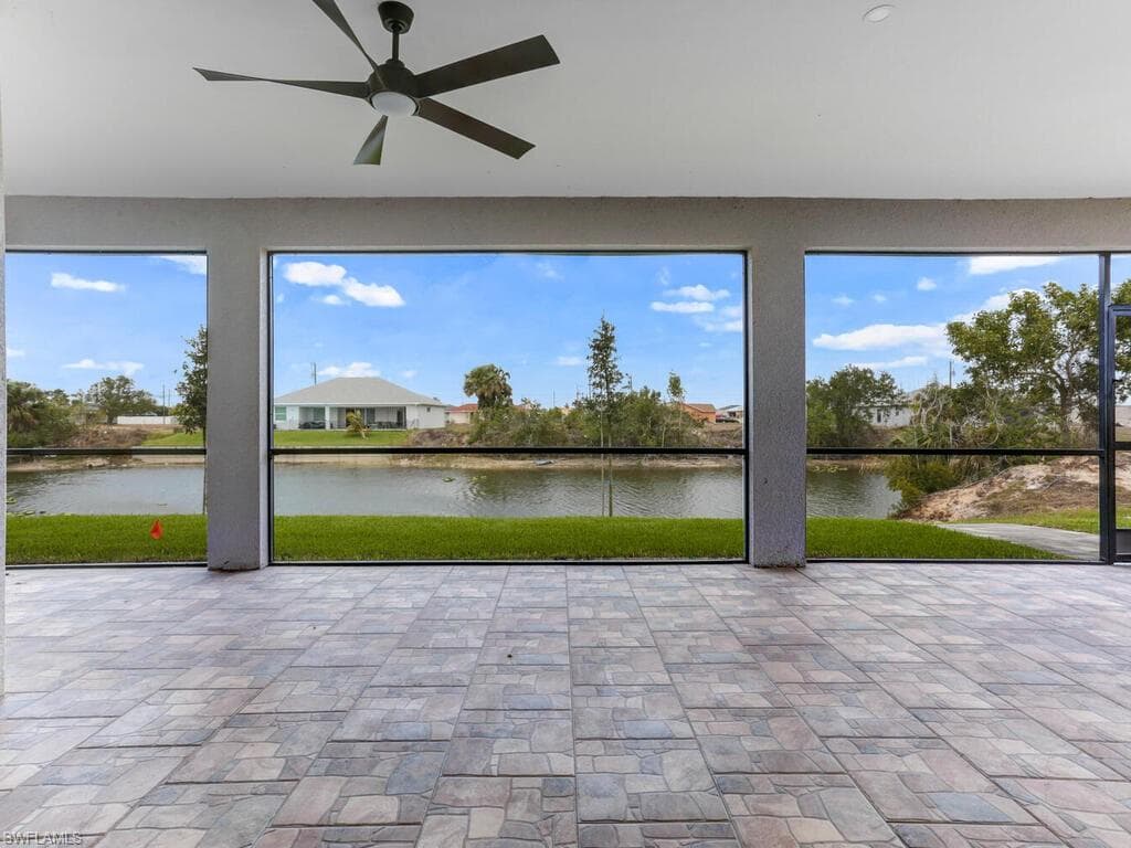 650 NE 5th PL CAPE CORAL, FL 33909
