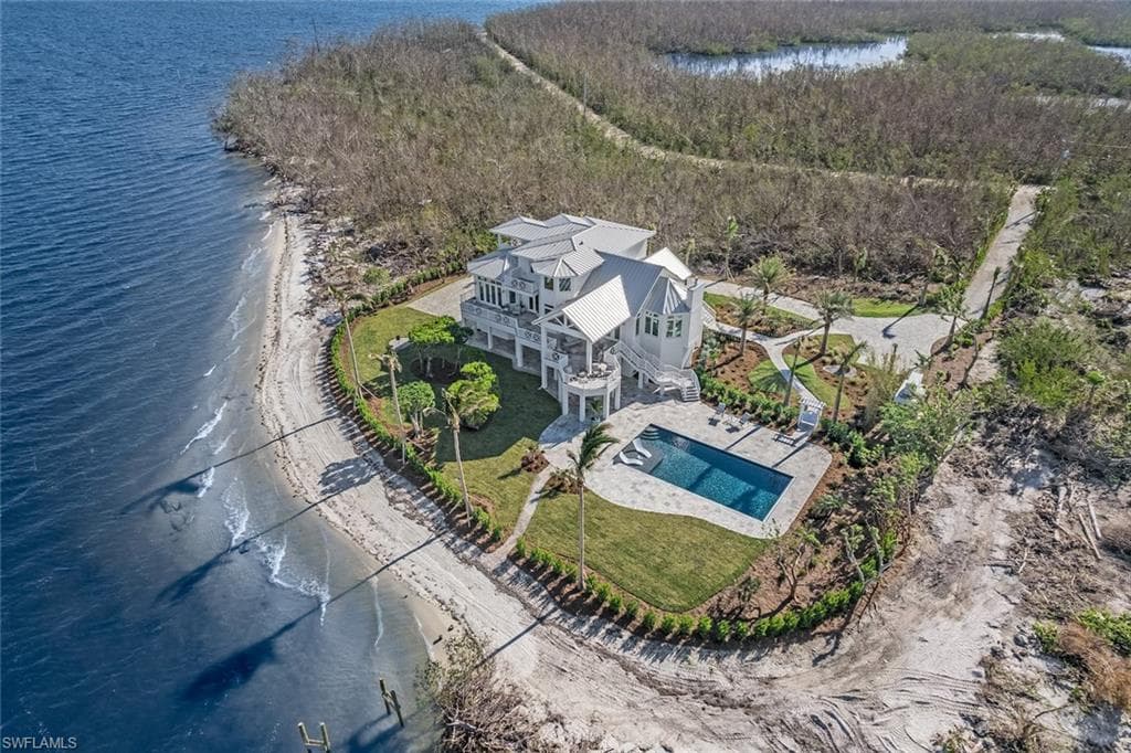 1800 Woodring RD SANIBEL, FL 33957