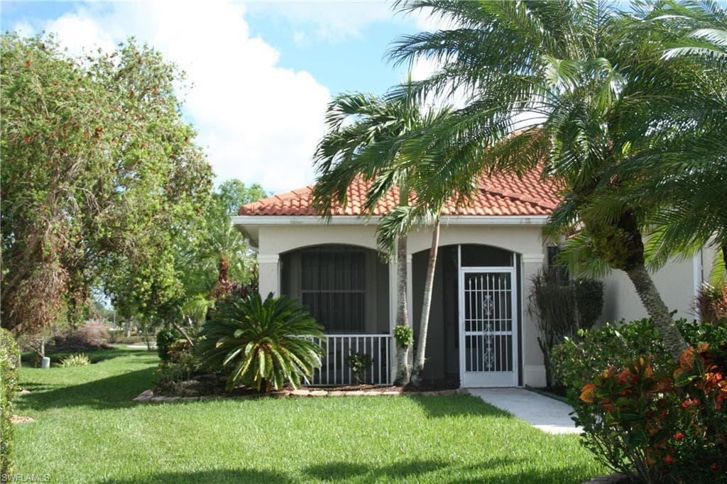 2260 Rio Nuevo DR NORTH FORT MYERS, FL 33917