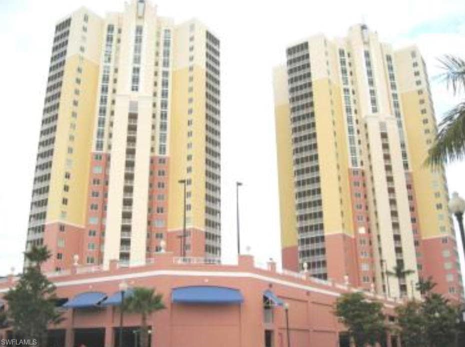 2743 1st ST 402 FORT MYERS, FL 33916