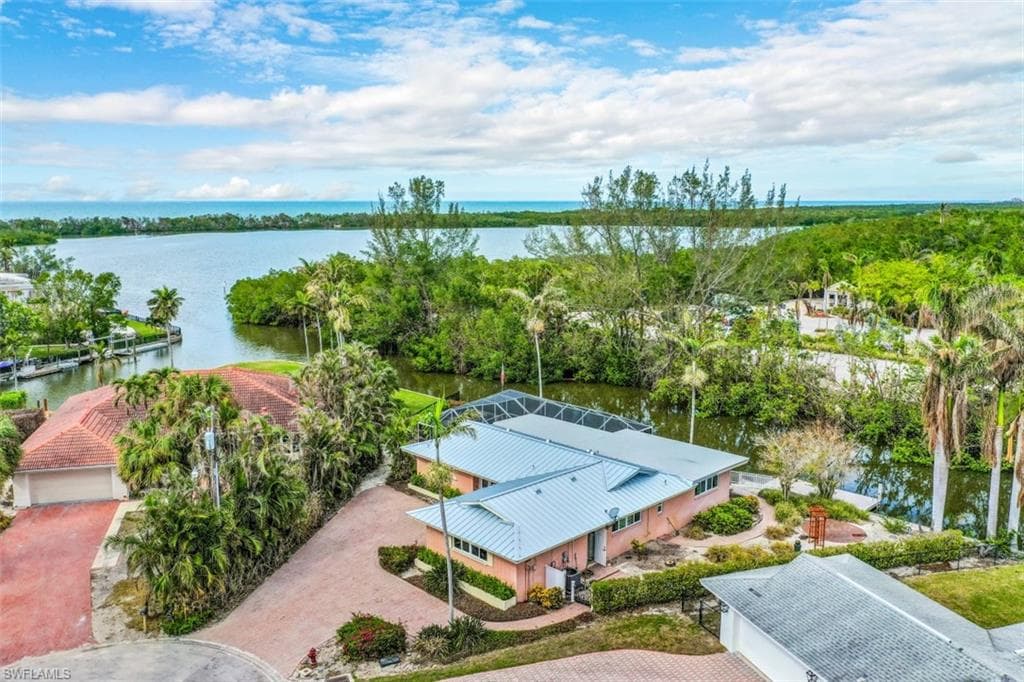 5256 Seashell AVE NAPLES, FL 34103