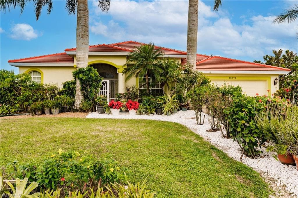 18198 Royal Hammock BLVD NAPLES, FL 34114