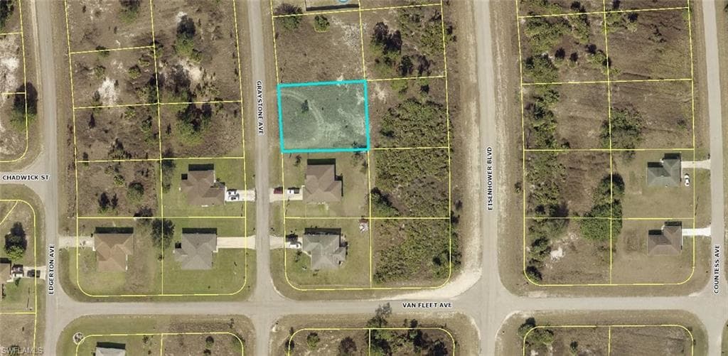 1051 Graystone AVE LEHIGH ACRES, FL 33974