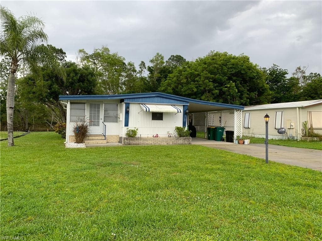201 Ocean Reef LN 112 NAPLES, FL 34114
