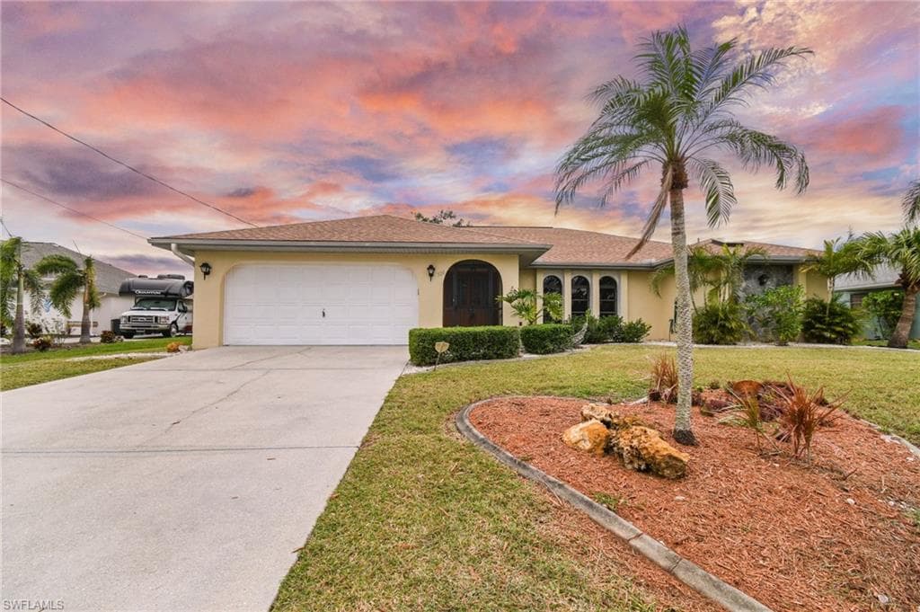 526 Spring Lake BLVD NW PORT CHARLOTTE, FL 33952