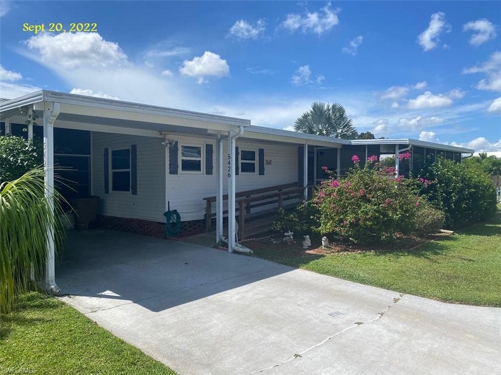 5426 Countrydale CT FORT MYERS, FL 33905