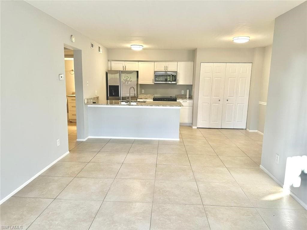 5331 Summerlin RD 3106 FORT MYERS, FL 33919
