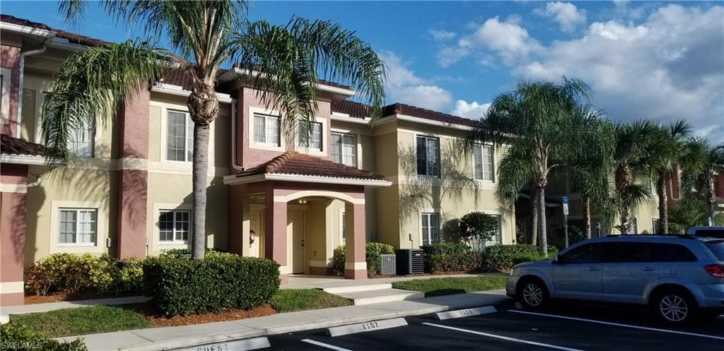 9400 Ivy Brook RUN 110 FORT MYERS, FL 33913